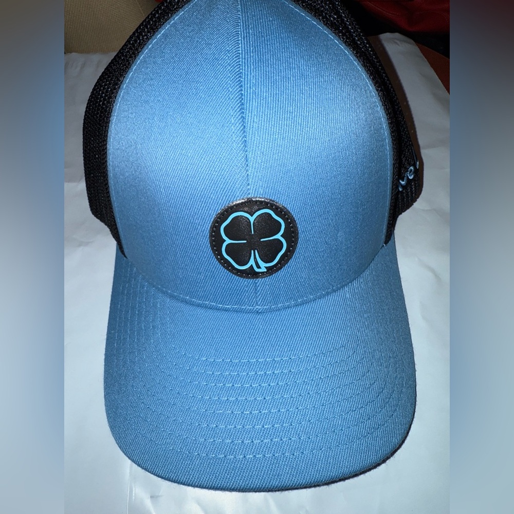 Black Clover Sharp Luck 11 Azure/Black Stretch Mesch Flexfit S-M EUC